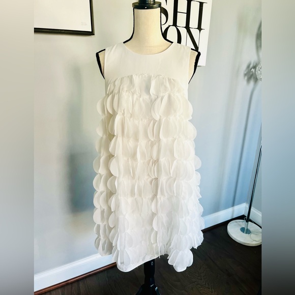 Trina Turk Diana Shift Dress - Picture 3 of 12